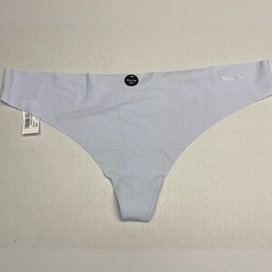NWT LVR BLU Laser Cut Thong, XXL